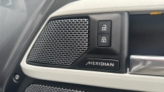 Land Rover Defender 3.0 D250 X-Dynamic SE 110 5dr Auto Diesel Estate